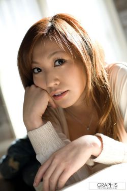 黄金网站女人AA大片