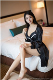 老板不让穿乳罩随时揉H
